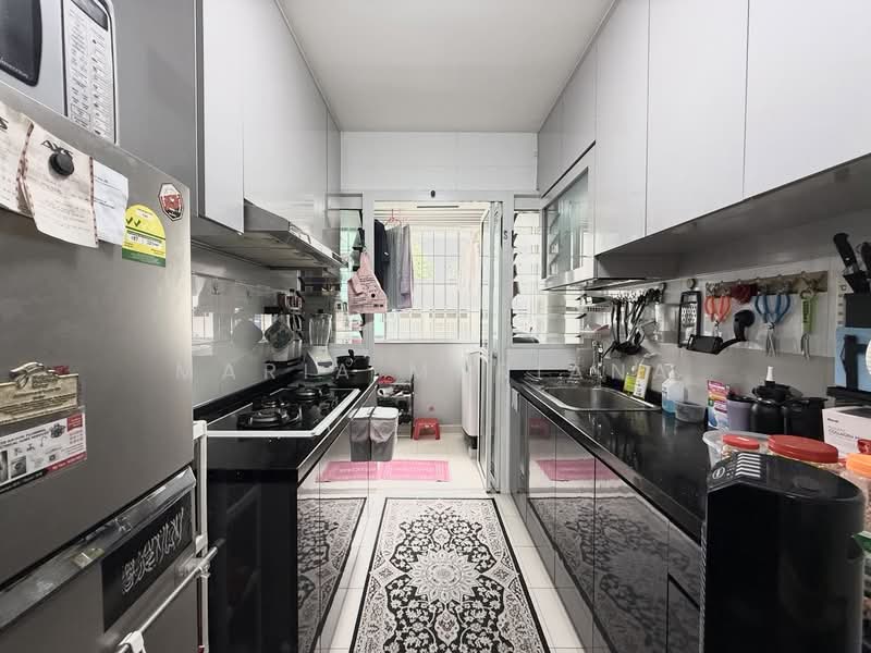 256D Sumang Walk, 256D Sumang Walk, 2 Bedrooms, 731 sqft, HDB Flat For Rent, by Maria Mariana, 500068621 - Kitchen - PropertyGuru.com.sg