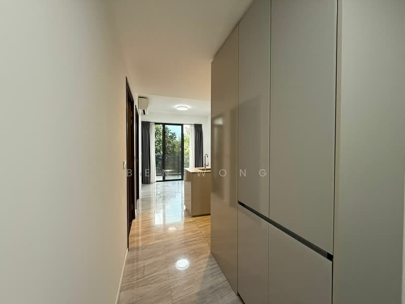 Parc Esta Condominium For Sale at S$ 899,000 | PropertyGuru Singapore - Corridor