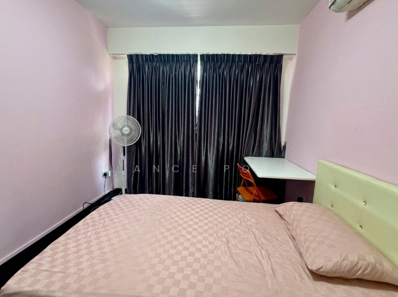 289A Compassvale Crescent HDB Flat For Sale at S$ 655,000 | PropertyGuru Singapore - Bedroom