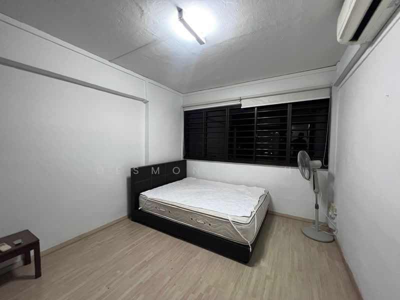 72 Telok Blangah Heights HDB Flat For Sale at S$ 798,000 | PropertyGuru Singapore - Bedroom