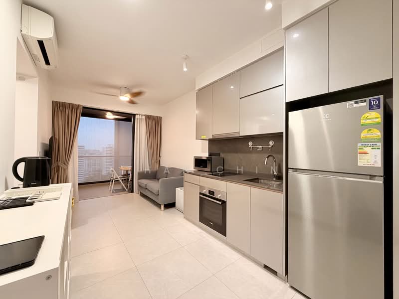The Antares, 19 Mattar Road, 2 Bedrooms, 710 sqft, Condominium For Rent, by Ethan Chin, 500068654 - Kitchen - PropertyGuru.com.sg