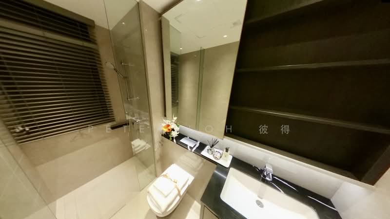 One Marina Gardens Apartment For Sale at S$ 4,702,800 | PropertyGuru Singapore - Bathroom