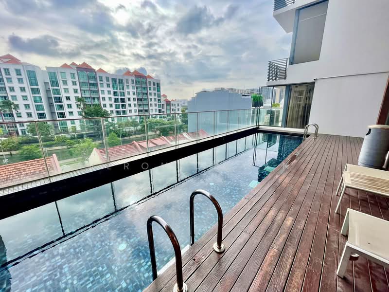 FREEHOLD High Floor Riverside Condo in East! Near 2 MRTs, PLQ, 1km to Geylang Methodist! Condominium For Sale at S$ 1,388,000 | PropertyGuru Singapore - Exterior