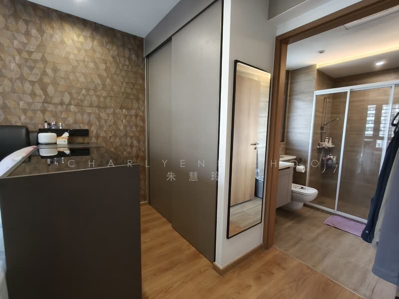 Rivercove Residences EC, 28 Anchorvale Ln, 4 Bedrooms, 1,216 sqft, Condominium For Sale, by Charlyene Choo 朱慧玲, 500068687 - Spacious Master Bed W/ Organiser Drawer - PropertyGuru.com.sg