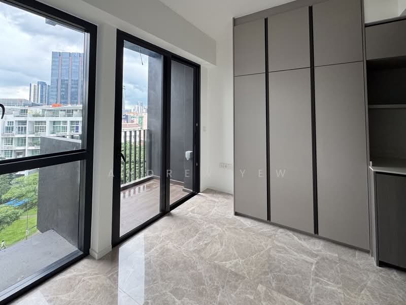 Piccadilly Grand Condominium For Sale at S$ 3,450,000 | PropertyGuru Singapore - Balcony