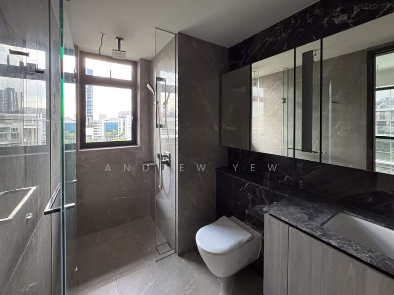 Piccadilly Grand Condominium For Sale at S$ 3,450,000 | PropertyGuru Singapore - Bathroom