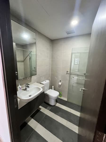 Parc Riviera, 103 West Coast Vale, 2 Bedrooms, 603 sqft, Condominium For Rent, by Norman Neo, 500068689 - Bathroom - PropertyGuru.com.sg
