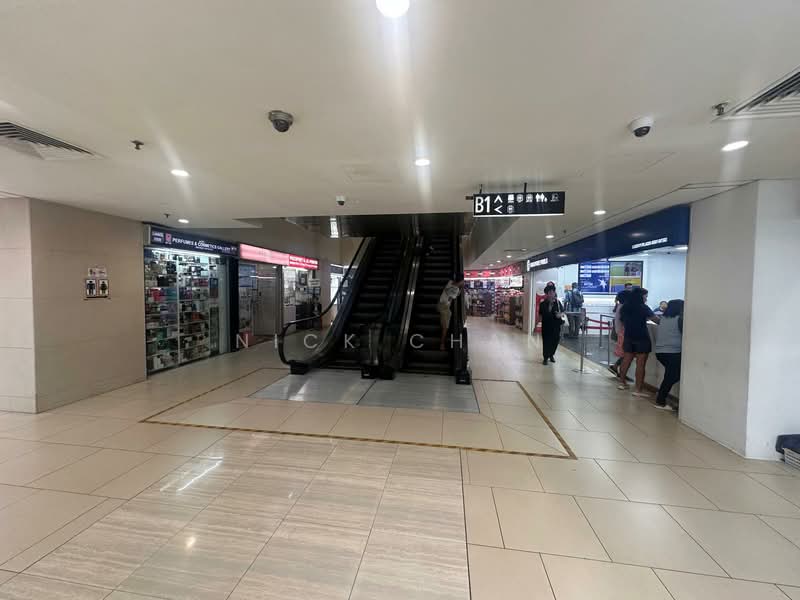 Lucky Plaza, 304 Orchard Road, Orchard / River Valley, 3,045 sqft, Mall Shop For Sale, by Nick Chan, 500068708 - Interior - CommercialGuru.com.sg