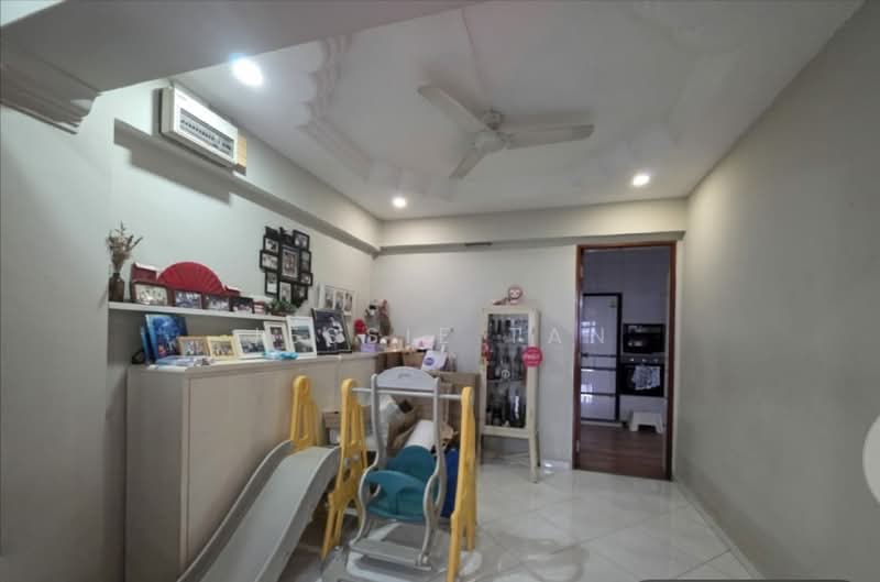 624B Woodlands Drive 52, 624B Woodlands Drive 52, 3 Bedrooms, 1,334 sqft, HDB Flat For Rent, by Jessie Tan, 500068716 - Living Room - PropertyGuru.com.sg