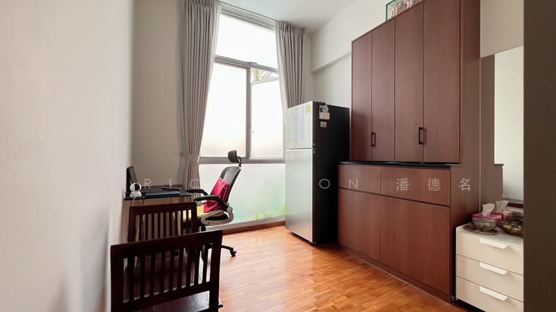 The Lakeshore Condominium For Sale at S$ 2,250,000 | PropertyGuru Singapore - Study