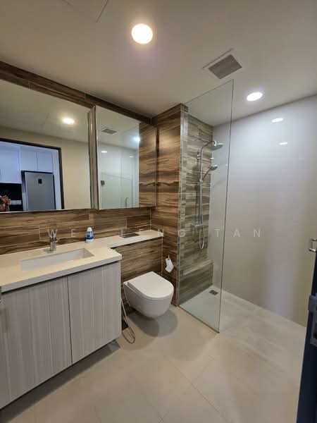 Gem Residences, 1 Lorong 5 Toa Payoh, 2 Bedrooms, 570 sqft, Condominium For Rent, by Wei Leng Tan, 500068742 - Bathroom - PropertyGuru.com.sg