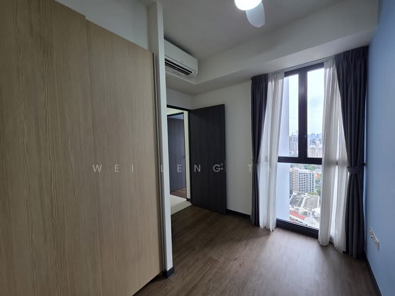 Gem Residences, 1 Lorong 5 Toa Payoh, 2 Bedrooms, 570 sqft, Condominium For Rent, by Wei Leng Tan, 500068742 - Room with Wardrobe - PropertyGuru.com.sg