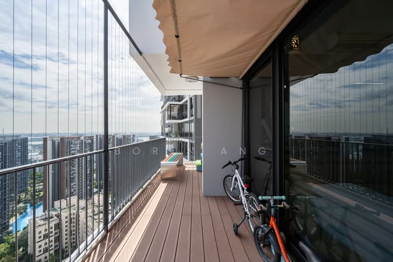 The Trilinq Condominium For Sale at S$ 2,680,000 | PropertyGuru Singapore - Balcony