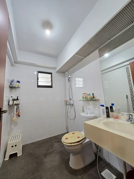 265A Punggol Way, , 3 Bedrooms, 1,205 sqft, HDB Flat For Sale, by Cynthia Kok, 500068758 - Bathroom - PropertyGuru.com.sg