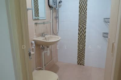 For Sale - 242 Serangoon Avenue 3