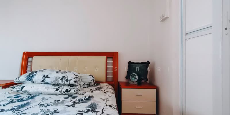 132 Bedok Reservoir Road HDB Flat For Sale at S$ 600,000 | PropertyGuru Singapore - Bedroom