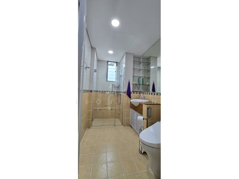 Sunhaven, 781 Upper Changi Road East, 4 Bedrooms, 1,453 sqft, Condominium For Rent, by Leon Hon, 500068825 - Bathroom - PropertyGuru.com.sg
