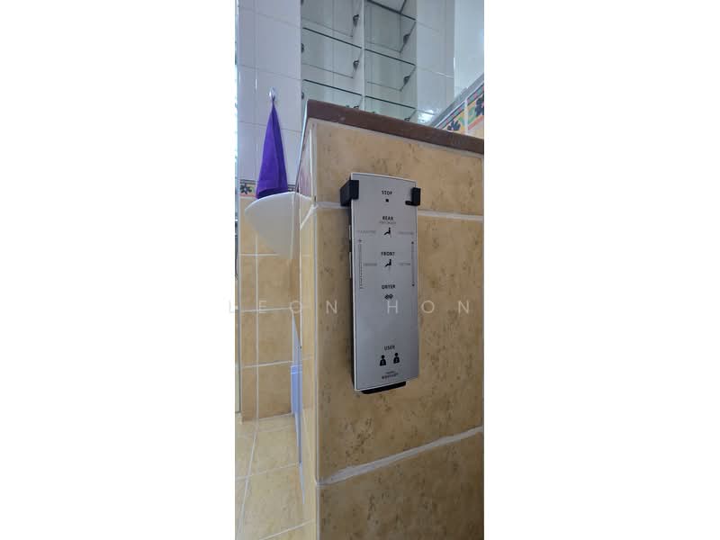 Sunhaven, 781 Upper Changi Road East, 4 Bedrooms, 1,453 sqft, Condominium For Rent, by Leon Hon, 500068825 - Bathroom - PropertyGuru.com.sg