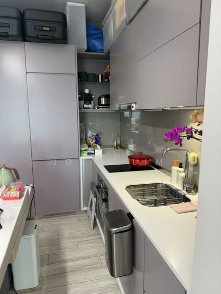 J Gateway Condominium For Sale at S$ 1,580,000 | PropertyGuru Singapore - Kitchen