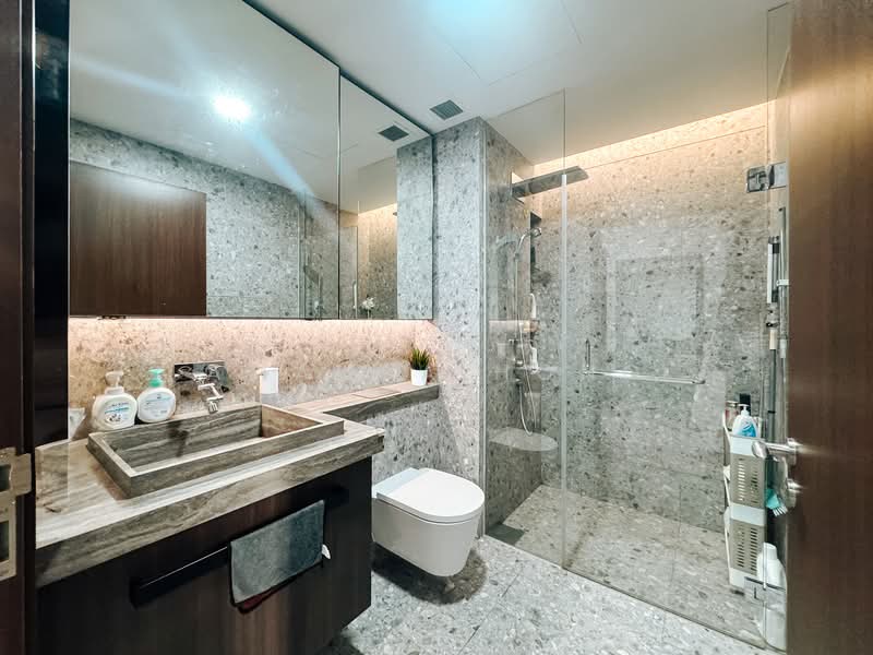 One Pearl Bank, 1 Pearl Bank, 2 Bedrooms, 700 sqft, Condominium For Rent, by Amanda Hong, 500068829 - Bathroom - PropertyGuru.com.sg