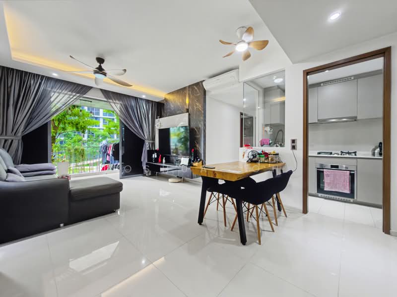 The Visionaire Executive Condominium For Sale at S$ 1,880,000 | PropertyGuru Singapore - Living Room