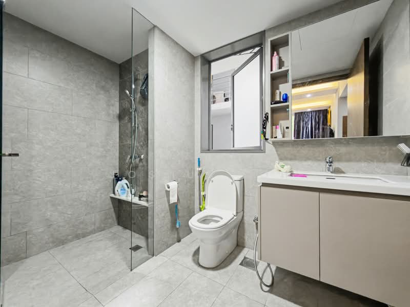 The Visionaire Executive Condominium For Sale at S$ 1,880,000 | PropertyGuru Singapore - Bathroom