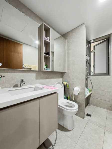 The Visionaire Executive Condominium For Sale at S$ 1,880,000 | PropertyGuru Singapore - Bathroom