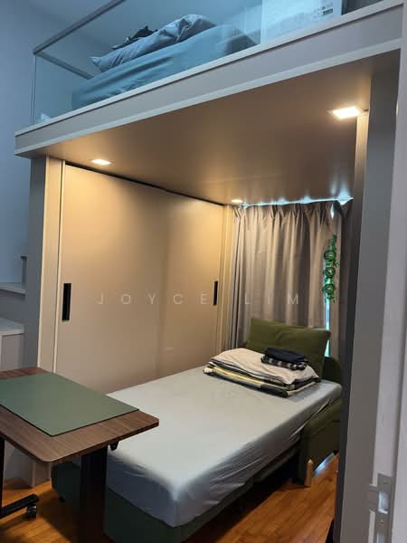 J Gateway, 2 Gateway Drive, 2 Bedrooms, 678 sqft, Condominium For Rent, by Joyce Lim, 500068840 - Bedroom - PropertyGuru.com.sg