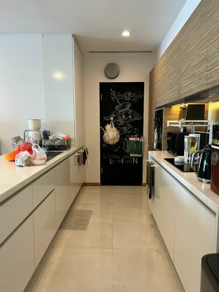 Concourse Skyline, 300 Beach Road, 1 Bedroom, 1,098 sqft, Condominium For Rent, by Li Lin, 500068841 - Kitchen - PropertyGuru.com.sg
