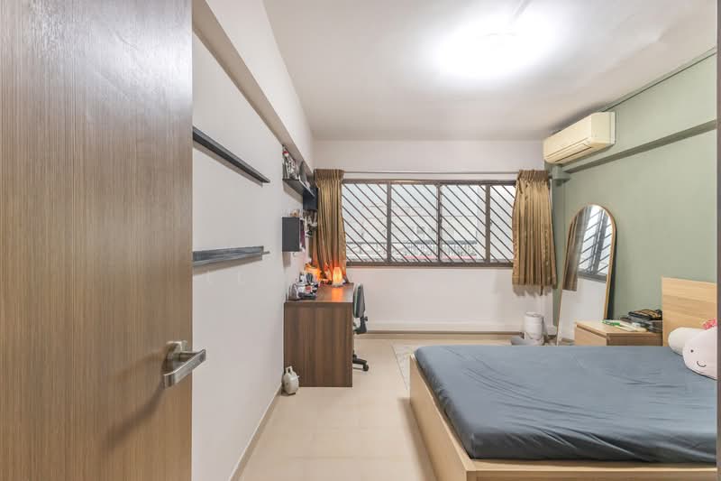 431 Tampines Street 41 HDB Flat For Sale at S$ 948,888 | PropertyGuru Singapore - Bedroom