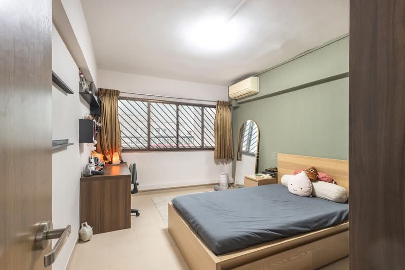 431 Tampines Street 41 HDB Flat For Sale at S$ 948,888 | PropertyGuru Singapore - Bedroom