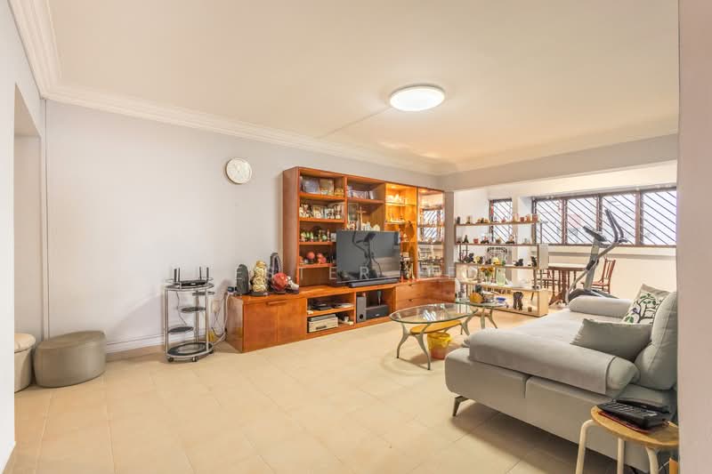 431 Tampines Street 41 HDB Flat For Sale at S$ 948,888 | PropertyGuru Singapore - Living Room