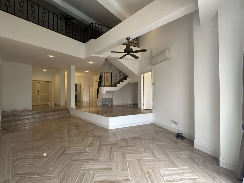 Orange Regency, 101 Fernhill Road, 4 Bedrooms, 2,433 sqft, Apartment For Rent, by Wisdom Darryl, 500068854 - Living Room - PropertyGuru.com.sg