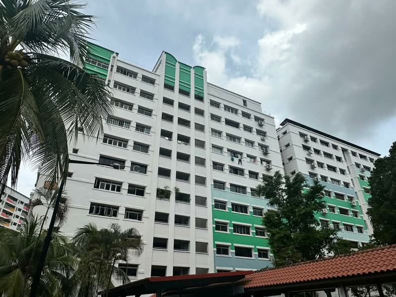 825 Jurong West Street 81 HDB Flat For Sale at S$ 585,000 | PropertyGuru Singapore - Exterior