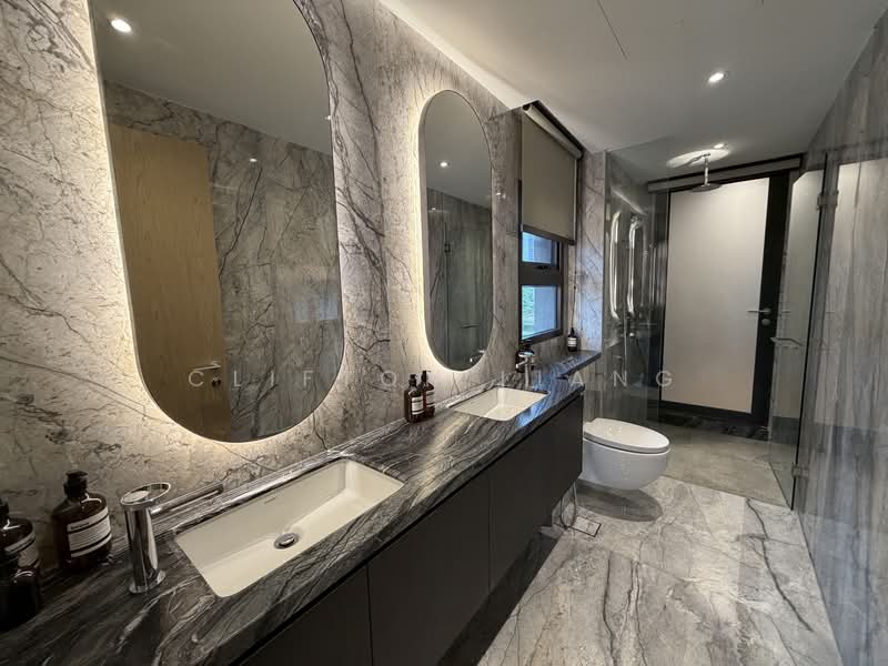 ✨ Novelle Freehold Terraces @ Novena Terraced House For Sale at S$ 7,880,000 | PropertyGuru Singapore - Master Bathroom