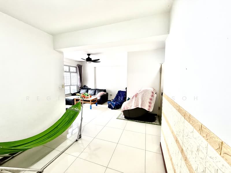 672C Yishun Avenue 4 HDB Flat For Sale at S$ 650,000 | PropertyGuru Singapore - Dining