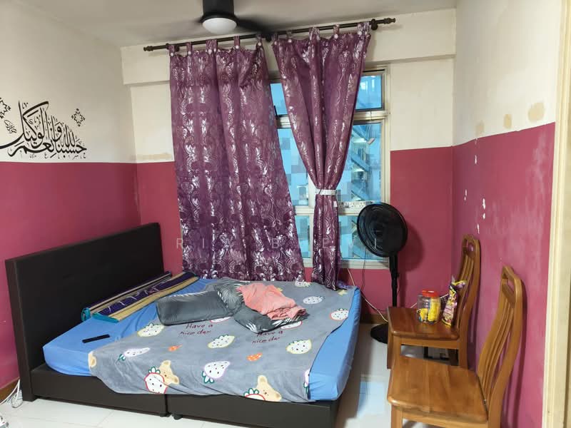 292A Bukit Batok East Avenue 6 HDB Flat For Sale at S$ 385,000 | PropertyGuru Singapore - Bedroom