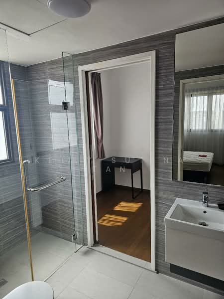 Kovan Regency, 2 Kovan Rise, 2 Bedrooms, 592 sqft, Condominium For Rent, by Kelly Sutina Tan, 500068893 - Bathroom - PropertyGuru.com.sg