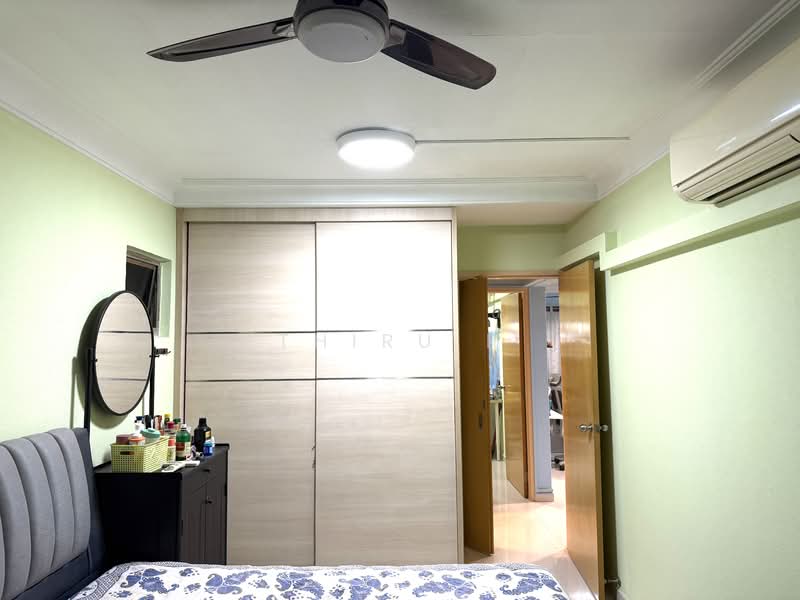 824 Jurong West Street 81 HDB Flat For Sale at S$ 630,000 | PropertyGuru Singapore - Bedroom