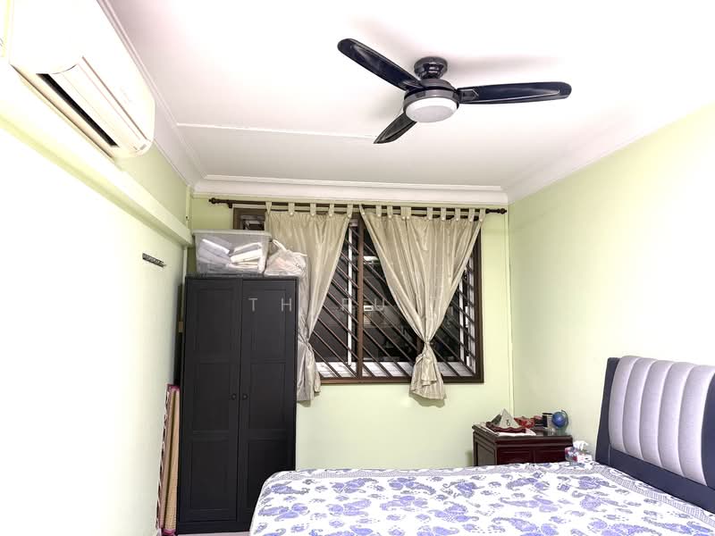 824 Jurong West Street 81 HDB Flat For Sale at S$ 630,000 | PropertyGuru Singapore - Bedroom