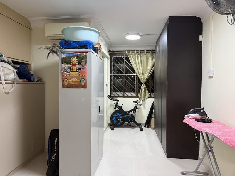 824 Jurong West Street 81 HDB Flat For Sale at S$ 630,000 | PropertyGuru Singapore - Interior
