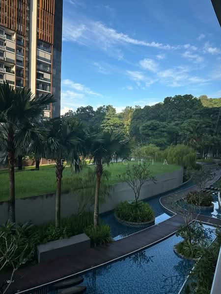 Kingsford Hillview Peak Condominium For Sale at S$ 799,000 | PropertyGuru Singapore - Exterior