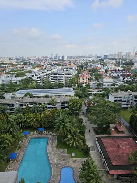 Laguna Park Apartment For Sale at S$ 2,190,000 | PropertyGuru Singapore - Exterior