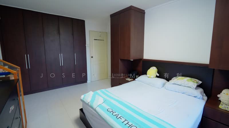 167 Bishan Street 13 HDB Flat For Sale at S$ 980,000 | PropertyGuru Singapore - Bedroom
