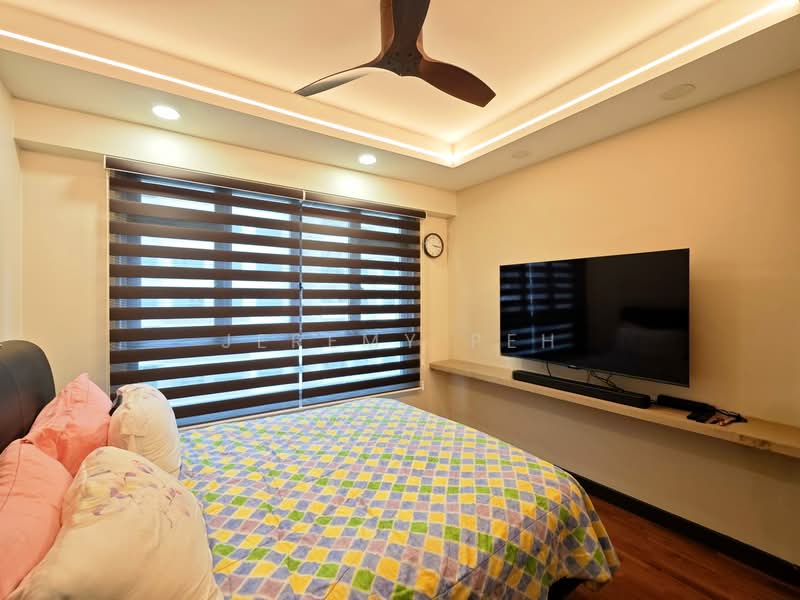 272D Punggol Walk HDB Flat For Sale at S$ 838,000 | PropertyGuru Singapore - Bedroom