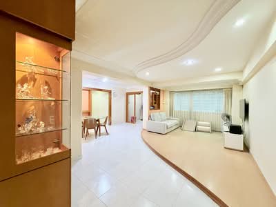 For Sale - 751 Woodlands Circle