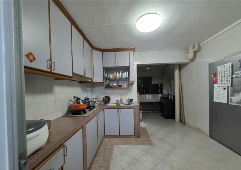 621 Woodlands Drive 52 HDB Flat For Sale at S$ 538,000 | PropertyGuru Singapore - Kitchen