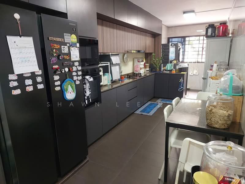 617 Hougang Avenue 8 HDB Flat For Sale at S$ 600,000 | PropertyGuru Singapore - Kitchen