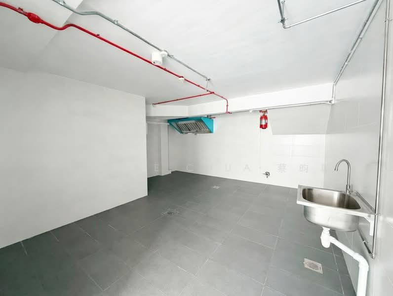 Geylang Road / Sims Avenue, , 2,240 sqft, Shop / Shophouse For Rent, by Petrine Chua 蔡昀璇, 500068997 - Kitchen - CommercialGuru.com.sg