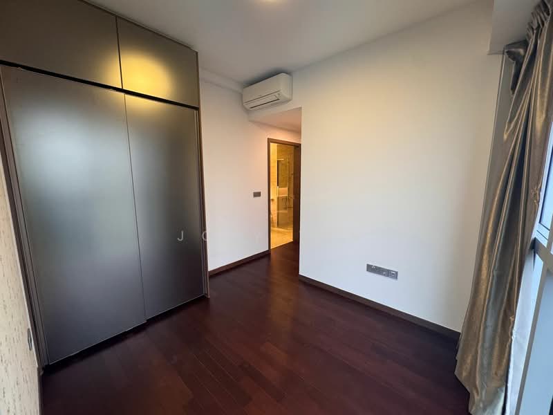 Queens Peak, 1 Dundee Road, 3 Bedrooms, 947 sqft, Condominium For Rent, by Joey Tan, 500069000 - Bedroom - PropertyGuru.com.sg